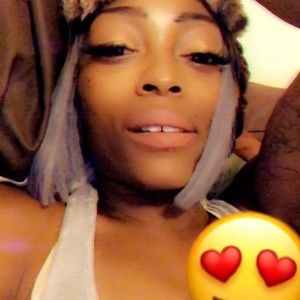 Meet your Posher, Ramona